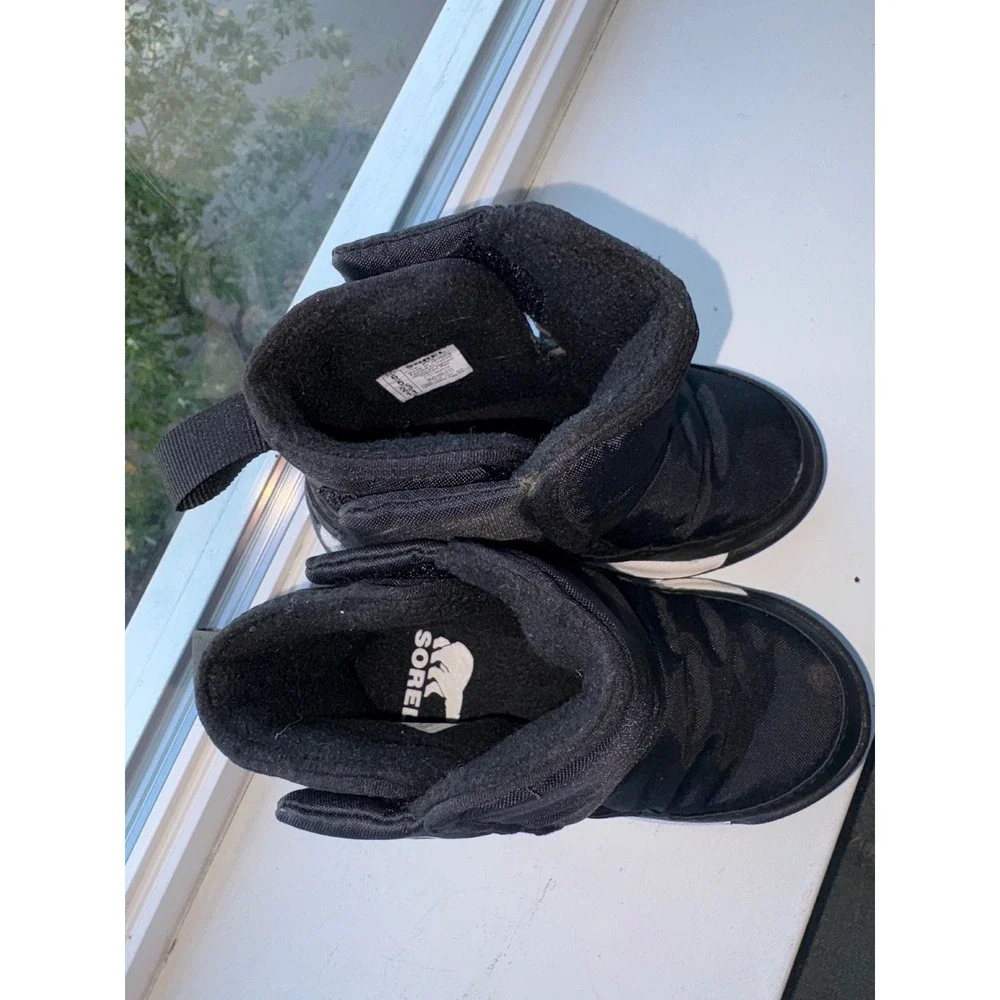 Sorel Whitney Snow Boots Nylon Waterproof Hook Loop Winter Kids Black